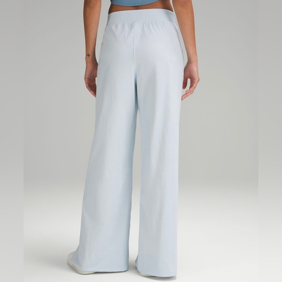 Lululemon stretch high rise woven wide leg pant- brand new! - Picture 2 of 2